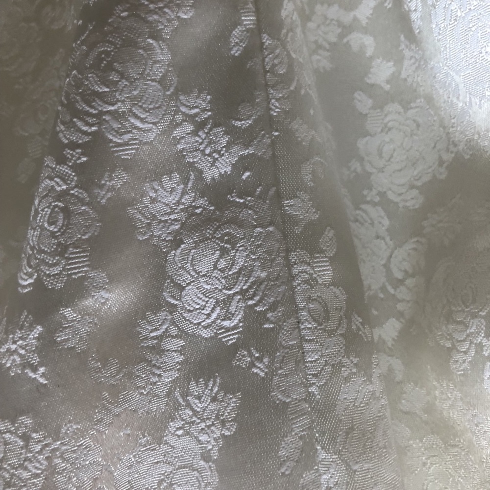 VINTAGE EVENING WHITE SATIN WITH FLORAL DESIGN - Picture 7 of 8